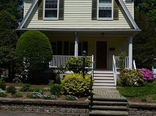 10 Lockwood Rd, Lexington, MA 02420