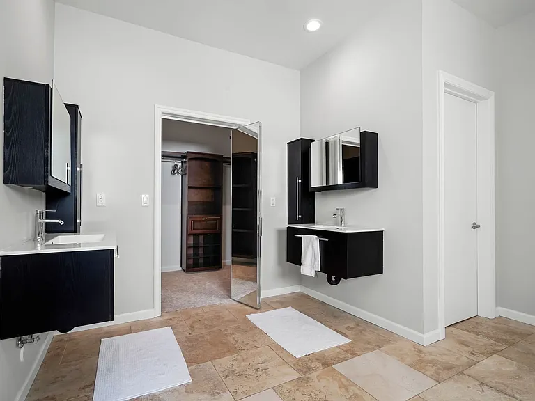 9842 Portola Dr — Photo 30