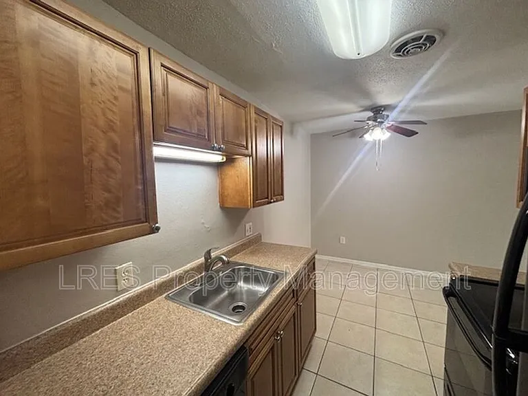 1695 Lee Rd #B107 — Photo 6