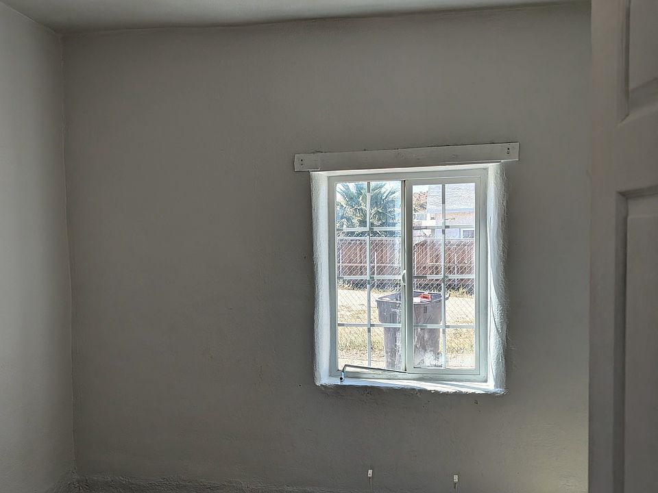 2nd image of 517 E White St