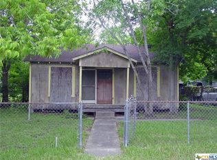 1408 E Power Ave, Victoria, TX 77901