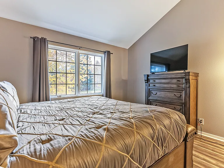 470 Homestead Dr — Photo 10