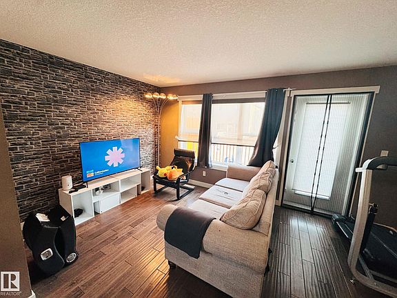 2nd image of 401 Southfork Dr #311