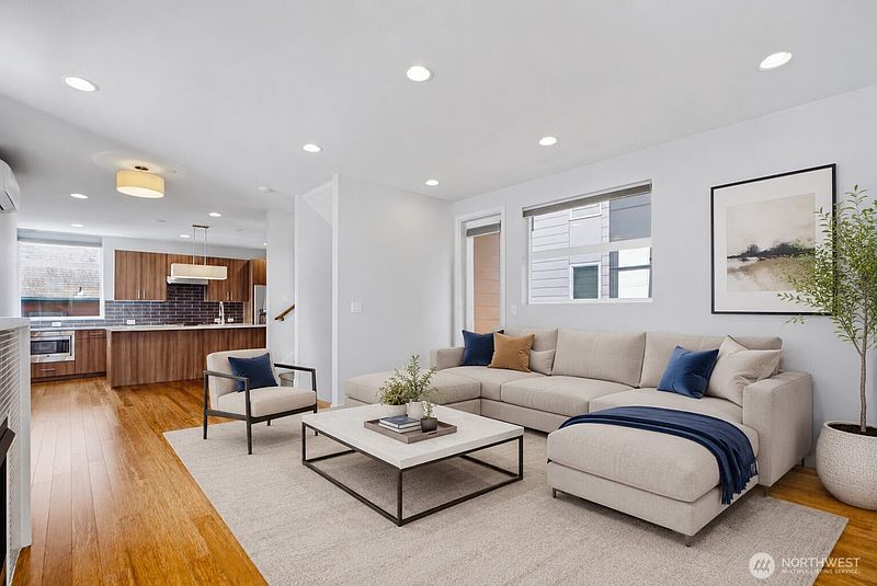 3rd image of 2247 NW 64th Street