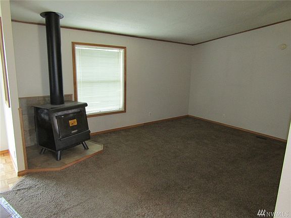 5th image of 12906 226th Ave E
