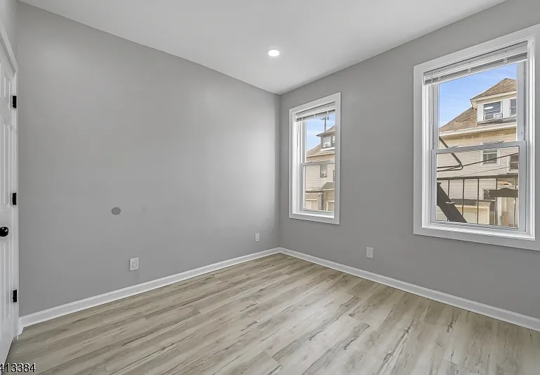 53 Henry St #D1 — Photo 8