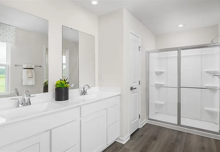 1145 Bethel Ridge Dr — Photo 2