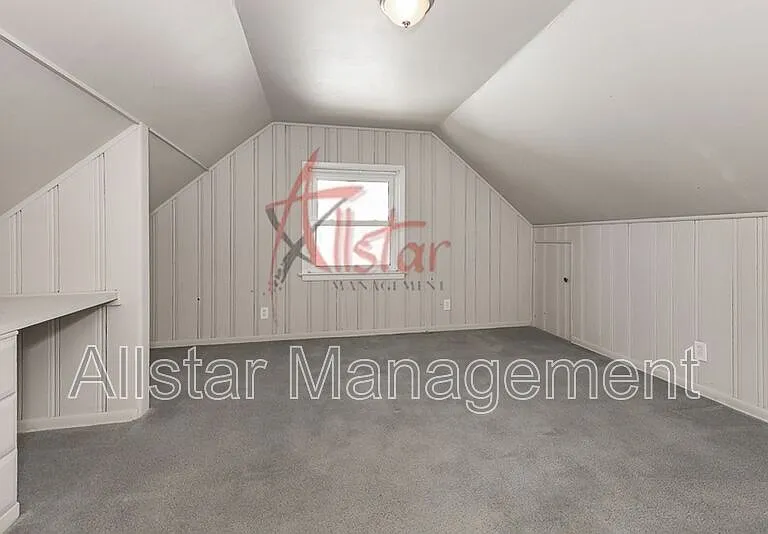 983 Clinton Ave — Photo 21