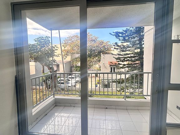 2nd image of 1412 Calle Americo Fls #201