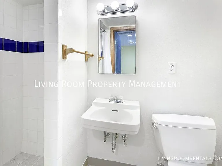 5030 NE 41st Ave — Photo 6