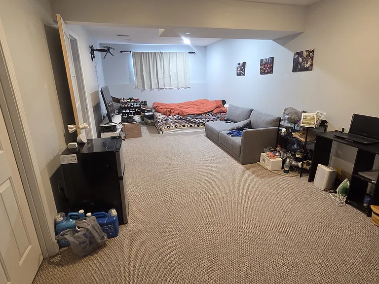 575 Rosebud Cir — Photo 17