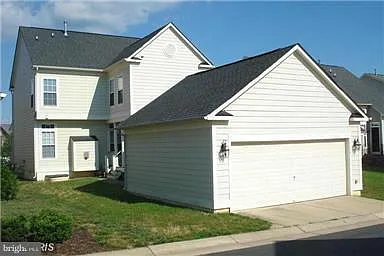 1114 Anderson St — Photo 8
