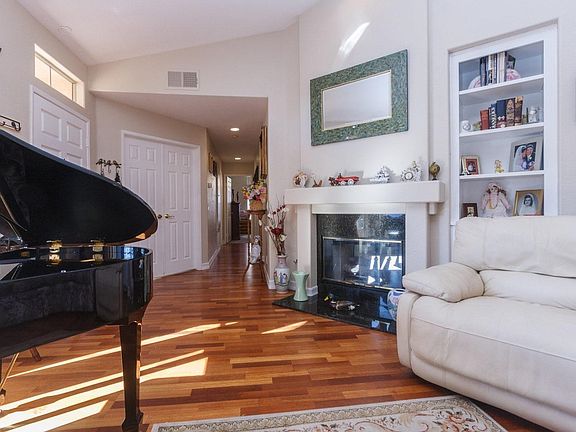 5th image of 3531 Cameo Dr Unit 104