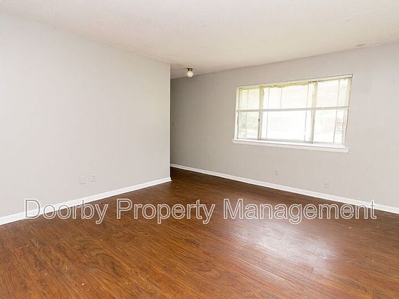 2nd image of 5033 Cameron Ln