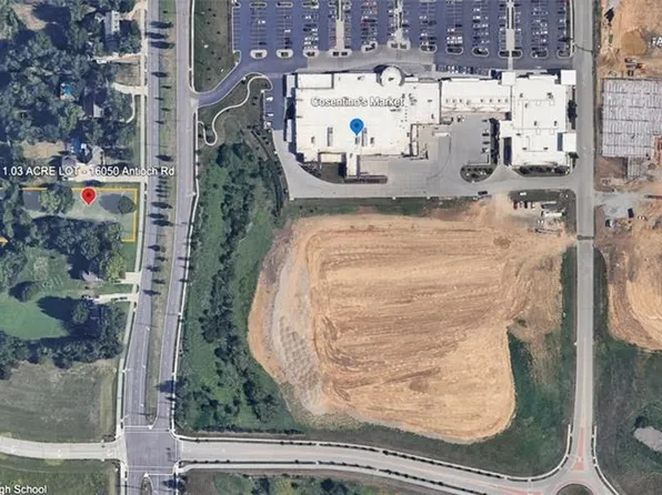 16050 Antioch Rd, Overland Park, KS 66085