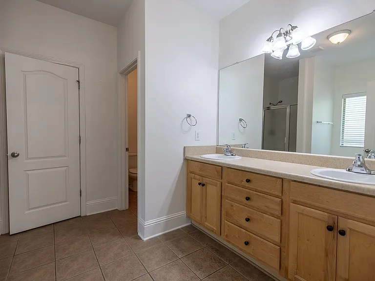 101 Normandy St — Photo 11