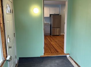 160 Weymouth St, Holbrook, MA 02343