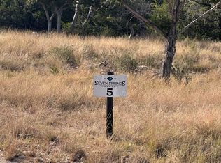 5 North Rd, Junction, TX 76849