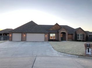 4614 Starlight Cir, Enid, OK 73703