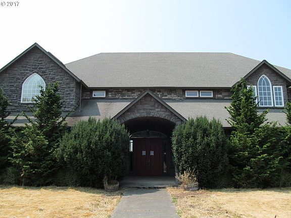 3rd image of 18701 NE 149th St