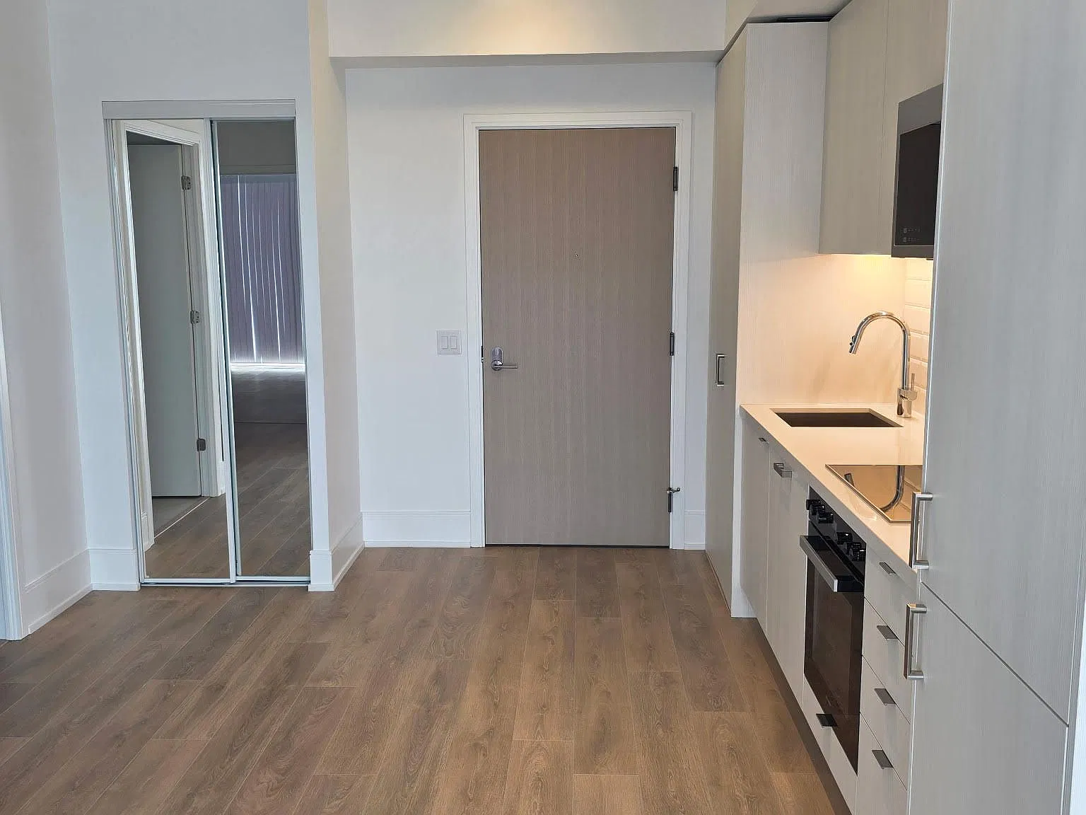 2 bed, $2,500 — Photo 3