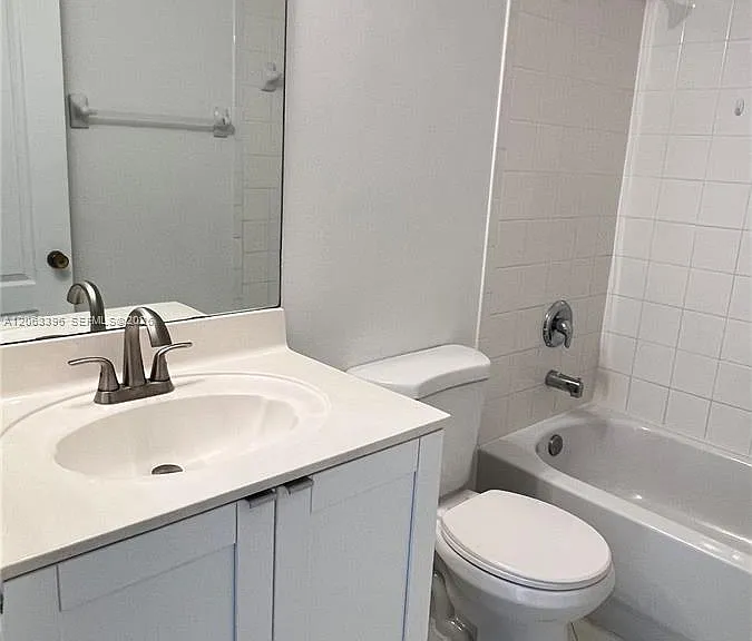 22721 SW 88th Pl #9-19 — Photo 22