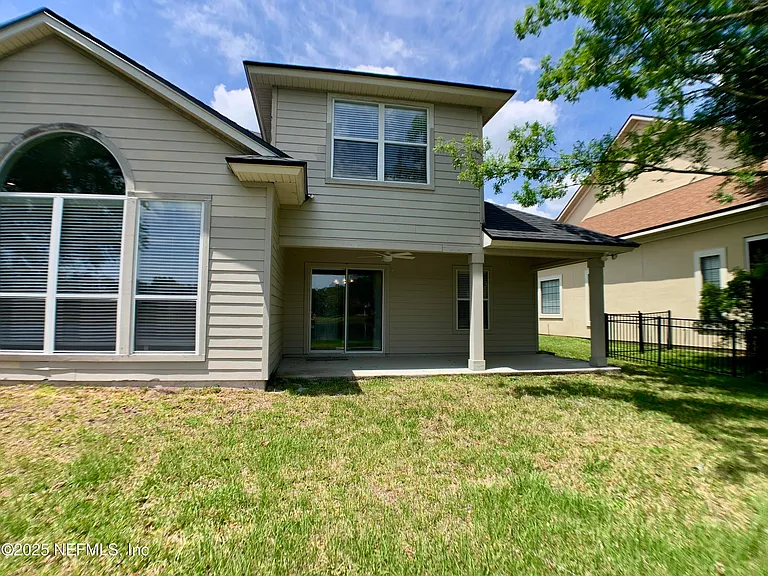 1213 Harbour Town Dr — Photo 41