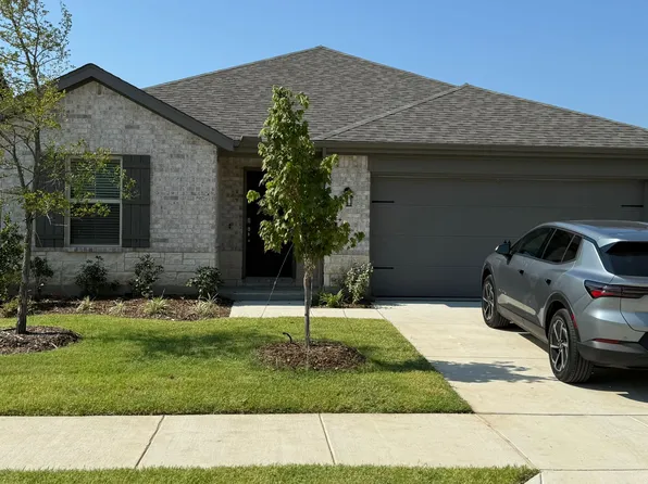 820 Jacquelyn Dr, Little Elm, TX 75068