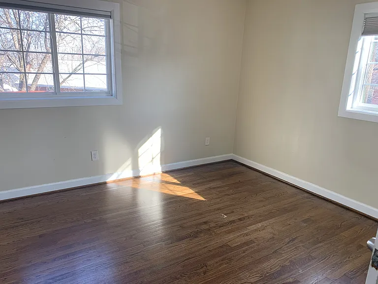 1914 Stanley Ave — Photo 11