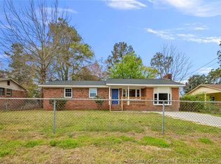 595 Braxton Blvd, Fayetteville, NC 28311