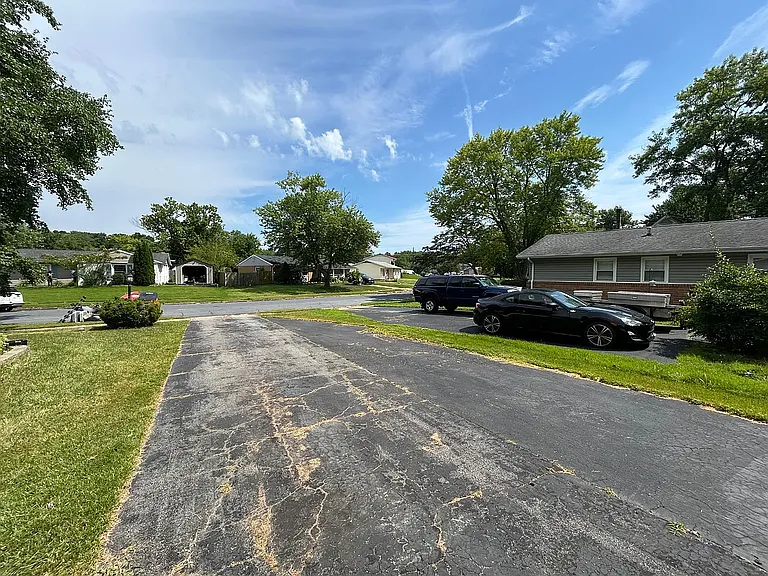 718 Falconer Rd — Photo 3