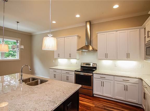 3rd image of 309A McKennell Dr #A
