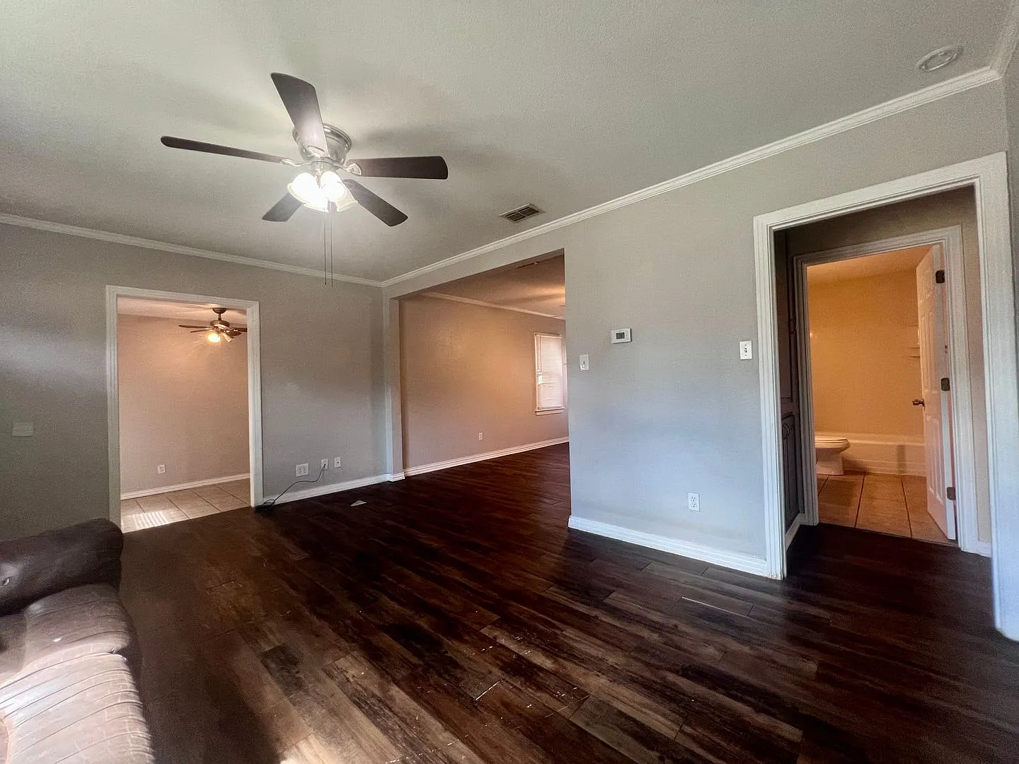 Charming 2 Bedroom with Flex Space — Photo 3