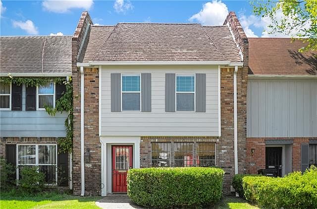 1st image of 4307 Woodland Dr