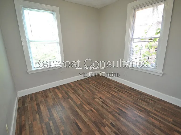 987 Cleveland Ave #2 — Photo 7