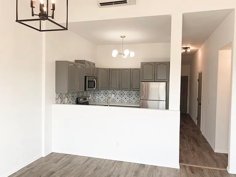 104 N 27th St — Photo 9