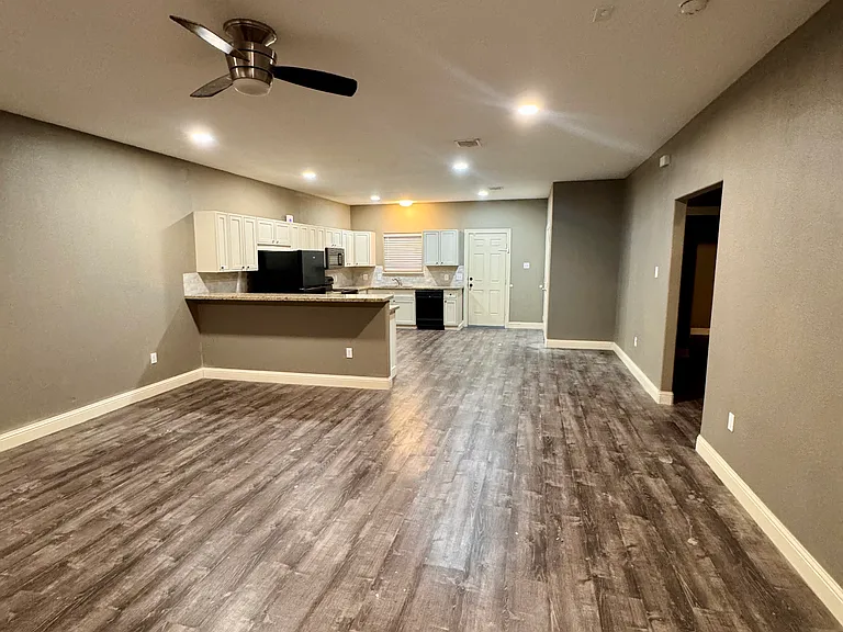 10314 Sierra Dr #B — Photo 1