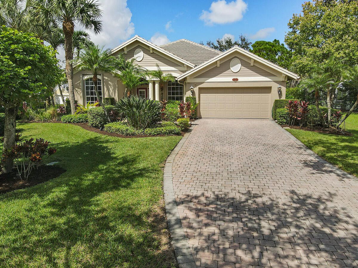 アガベ OPEN 5303 Anhinga Trl, New Port Richey, FL 34653 | Zillow