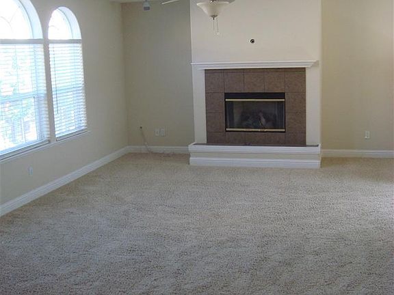 5th image of 440 Emily Rose Cir