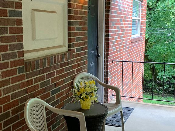 KITCHEN ENTRY