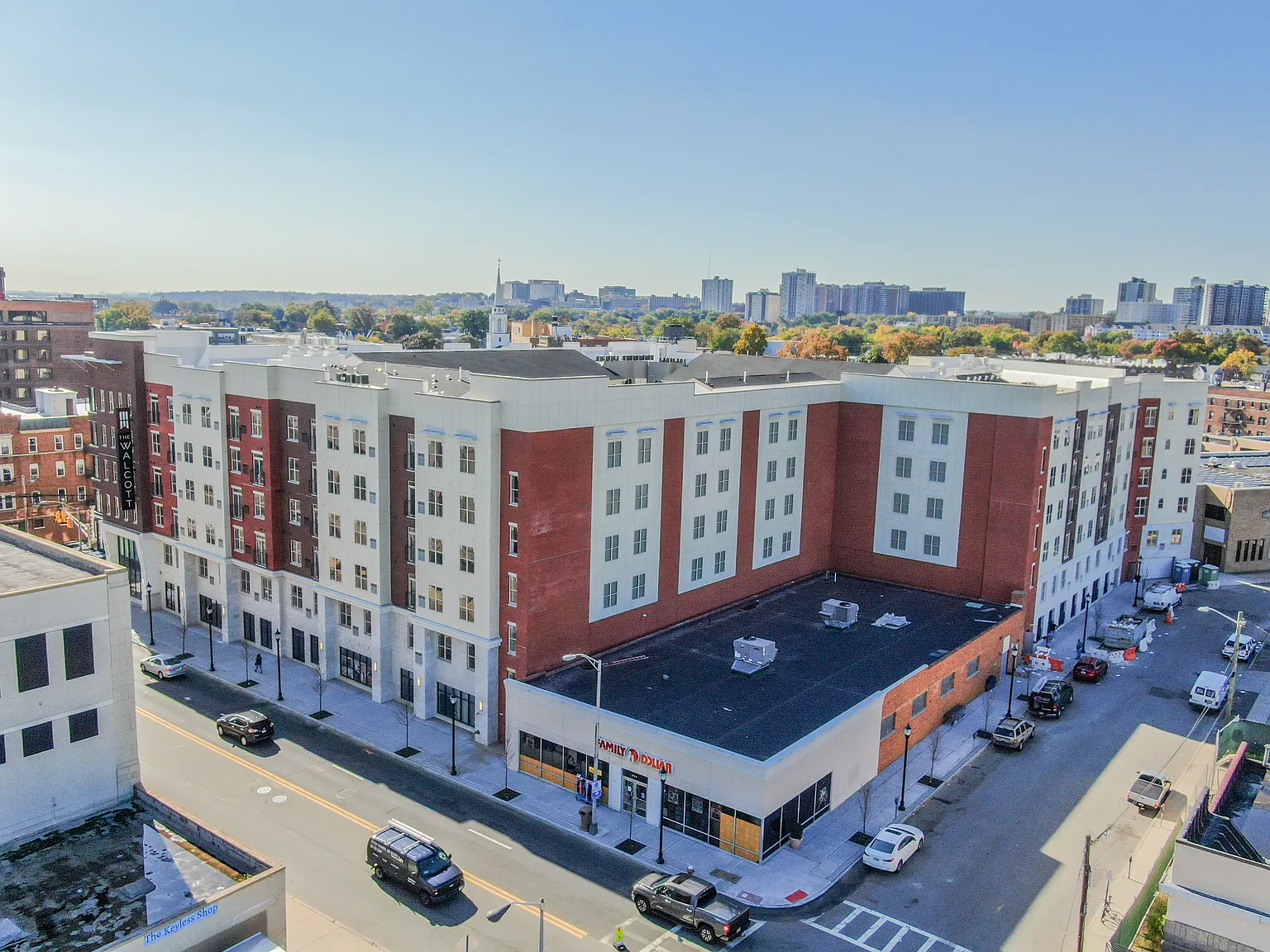 1 bed, 730 sqft, $2,545 — Photo 1