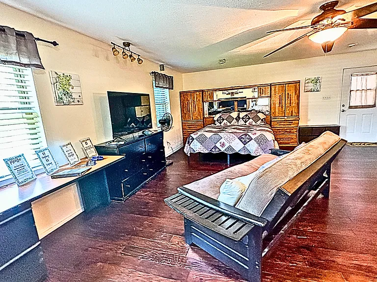 3000 Keller Hicks Rd #2 — Photo 24