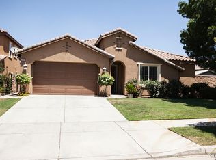 9908 Riata Ln, Bakersfield, CA 93306