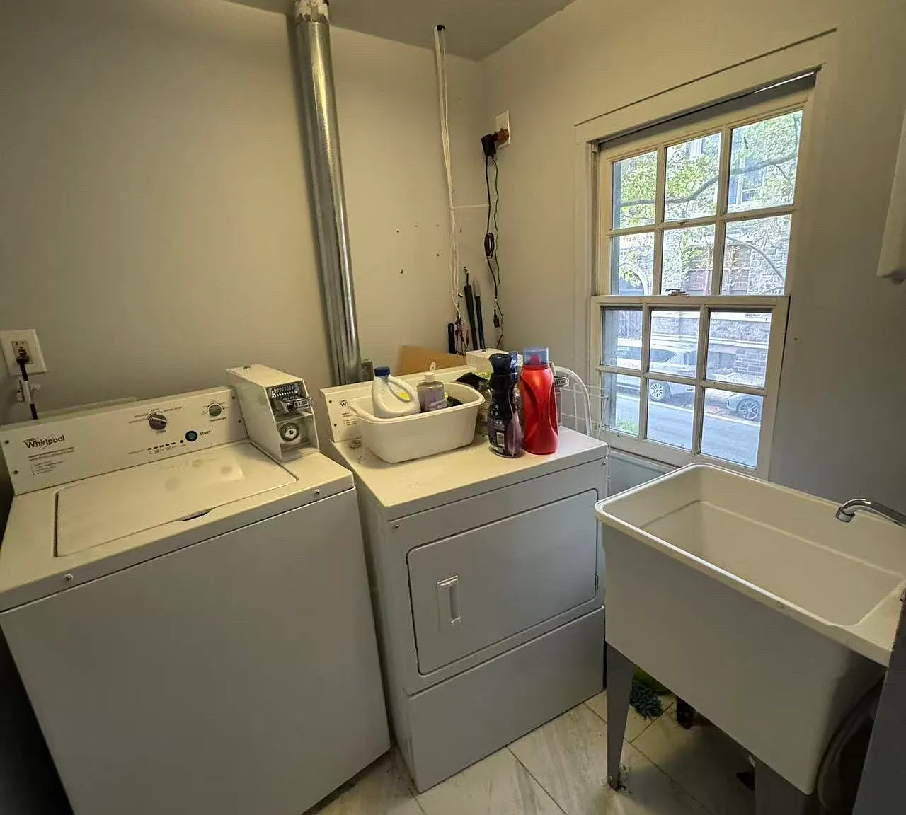 Studio, 400 sqft, $1,200 — Photo 4