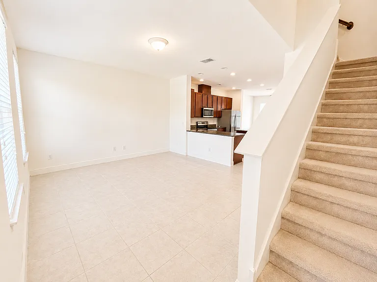 15555 Honeybell Dr — Photo 4