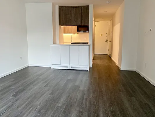 Rented by The Dermot Realty Management Company | media 23