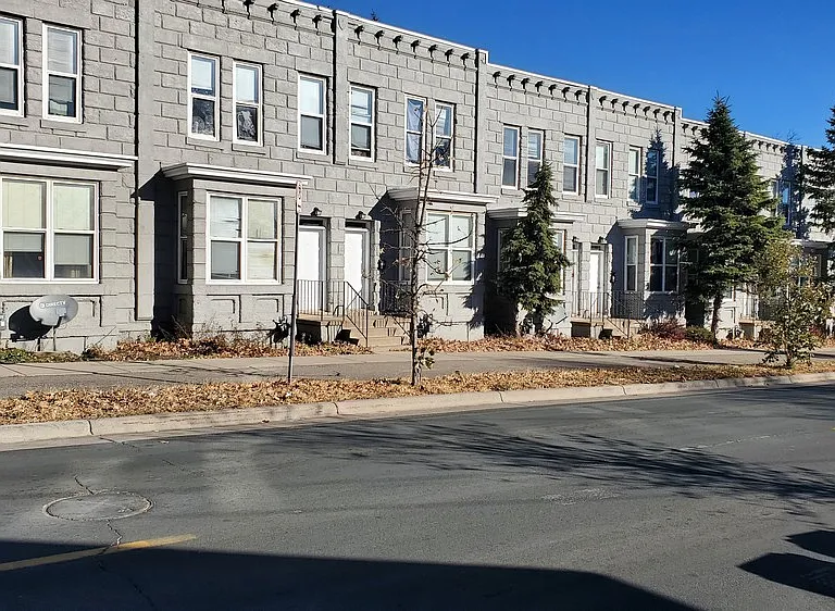 300 26th Ave N — Photo 3