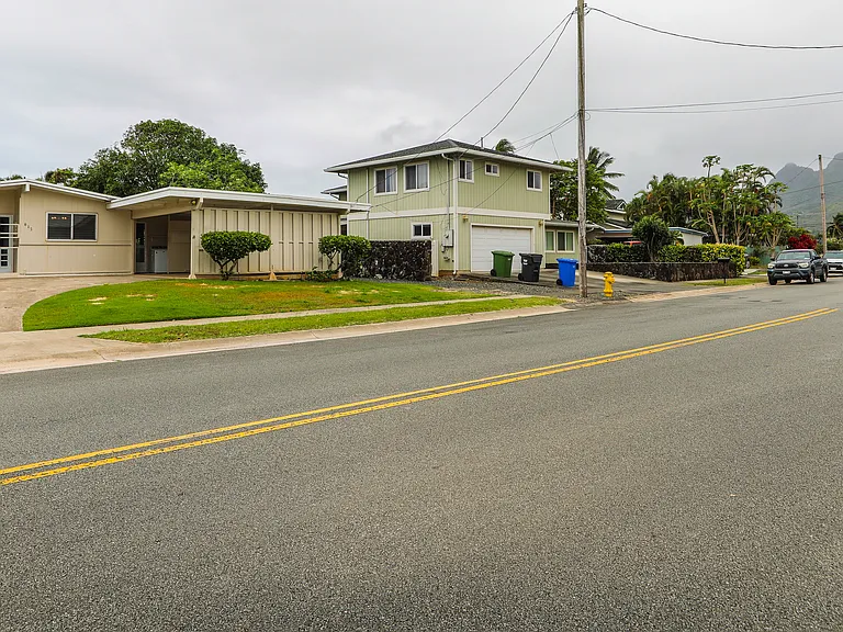 613 Papalani St — Photo 43