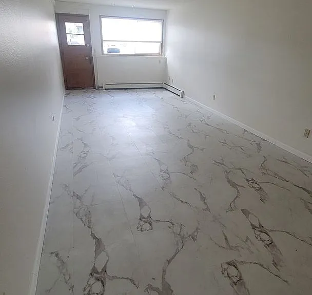 1104 Summit Blvd — Photo 1