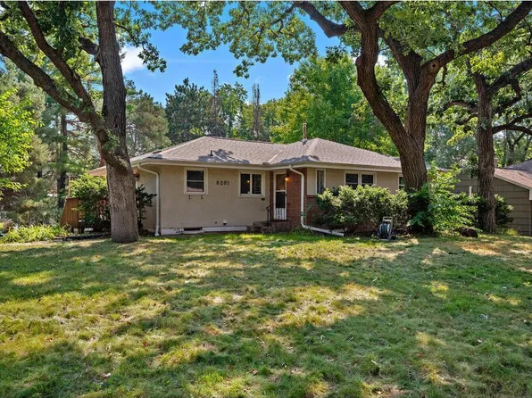 8201 Washburn Ave S, Bloomington, MN 55431